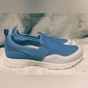 Vionic Nalia Women's Slip-On Sneakers Blue Mesh Elastic Strap Athletic Shoes 6